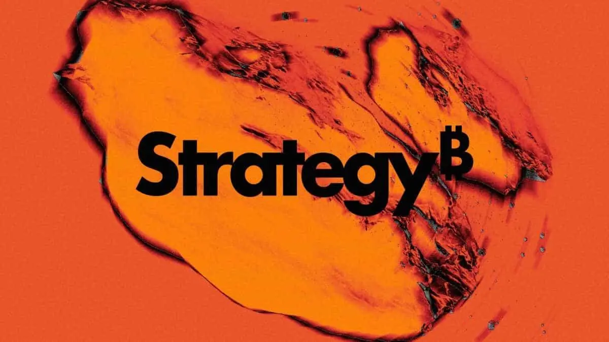 strategy-loses-bitcoin-premium-enterprise-mnav-dips-below-1