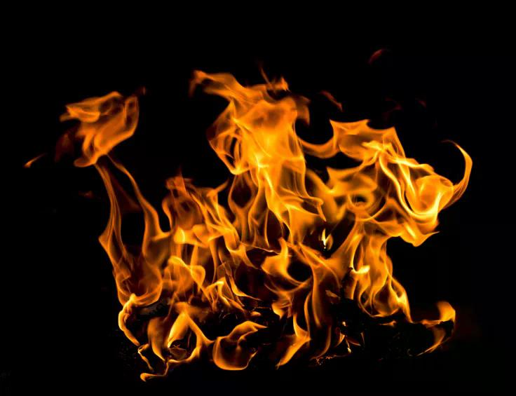 ripple-burns-nearly-180-million-rlusd-in-mere-hours